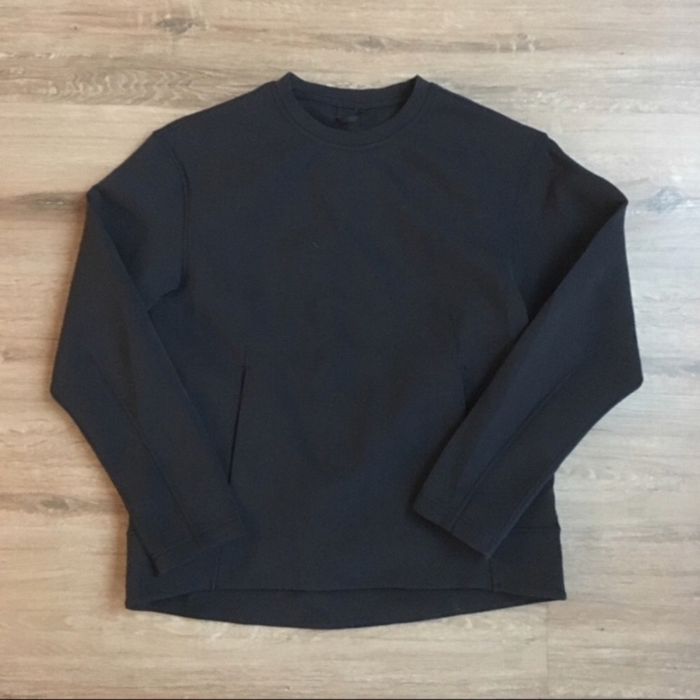 Lululemon sweatshirt